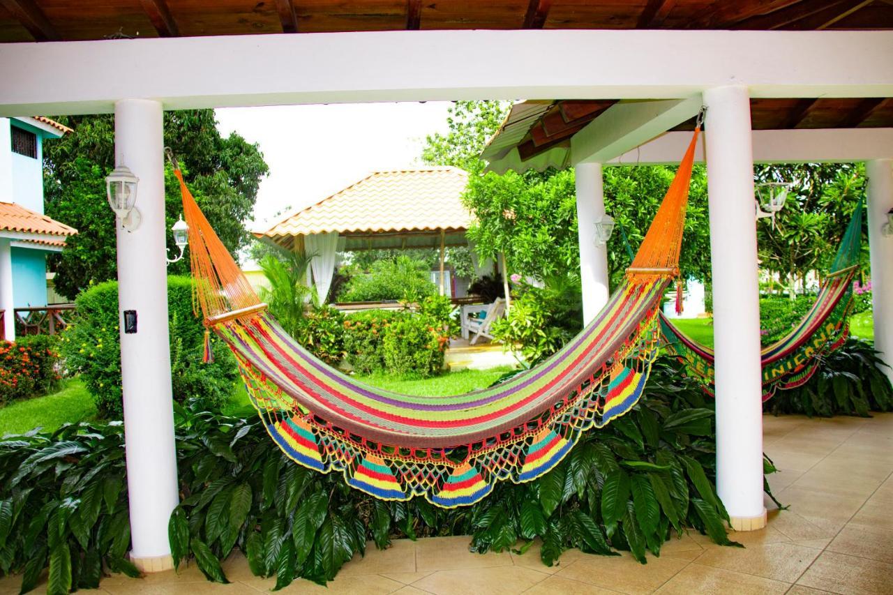 Deluxe Suites Guacamayos - Eco-Lodge & Swimming Pool Bonao Exterior photo